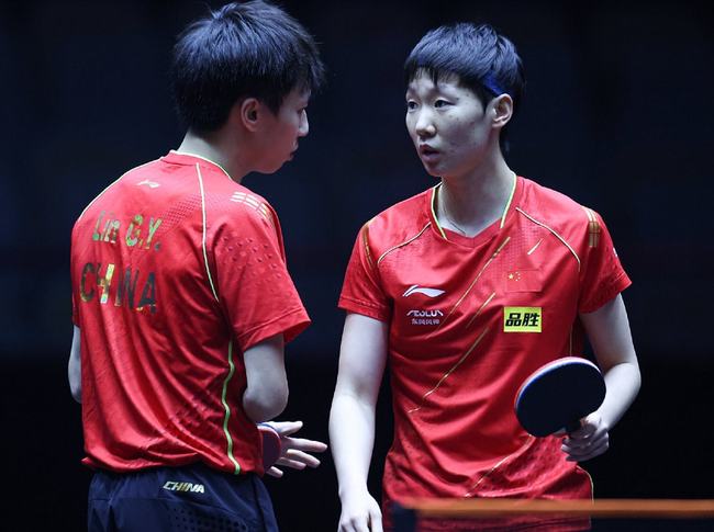 与敏锐的嗅 与敏锐的嗅